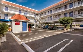 Motel 6 Monterey Park